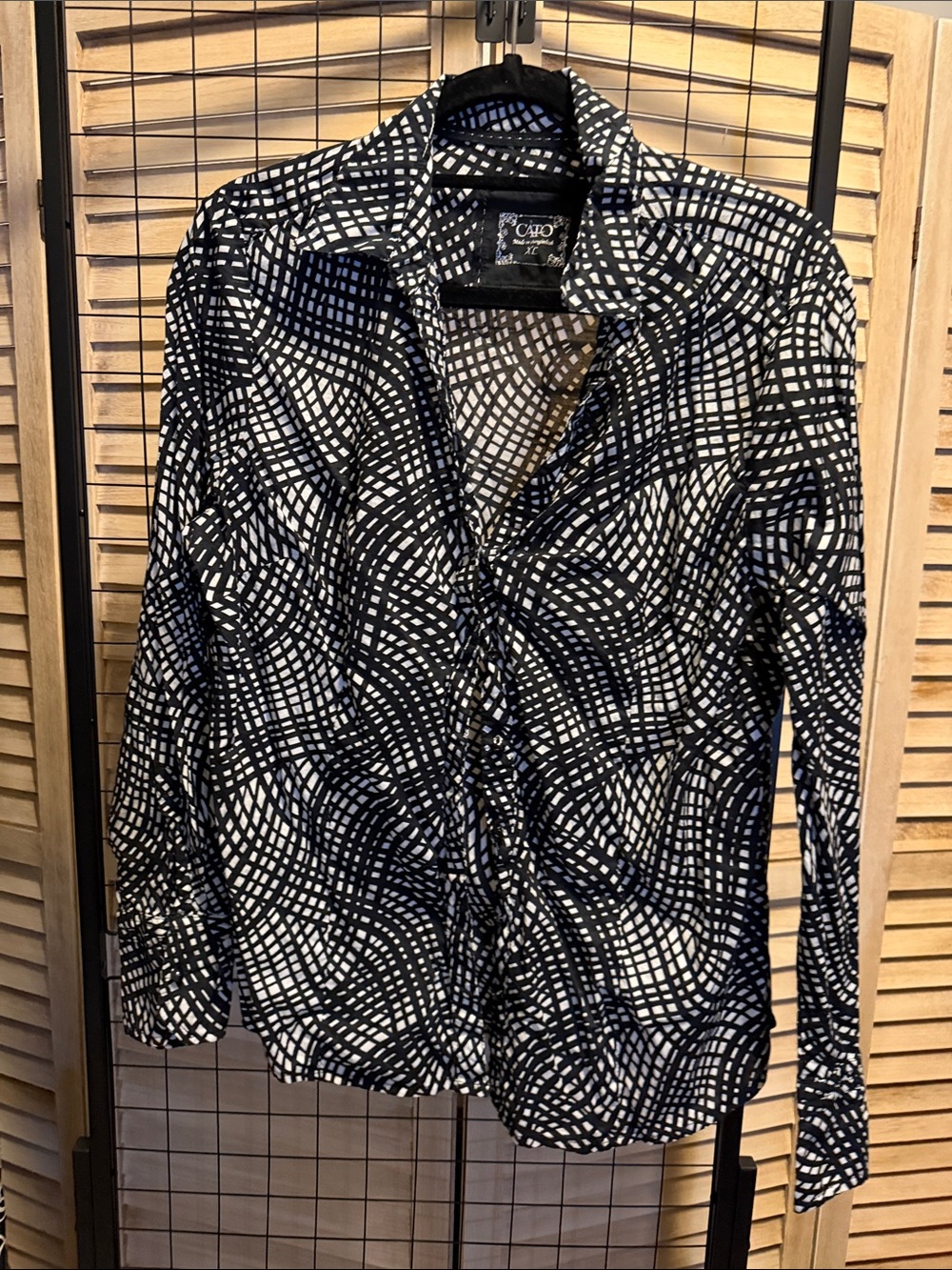 Cato Women’s Black & White Button-Down Shirt
